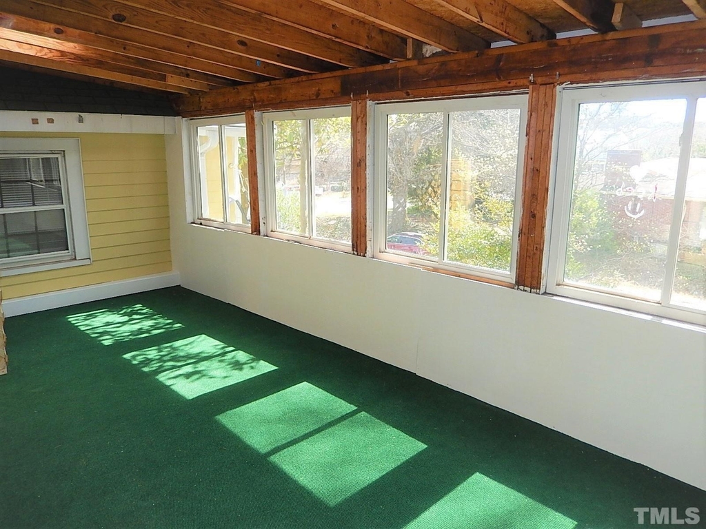 1015 Oberlin Road - Photo 20