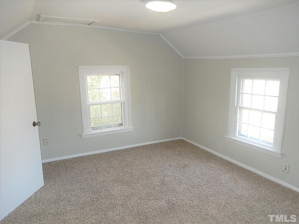 1015 Oberlin Road - Photo 15
