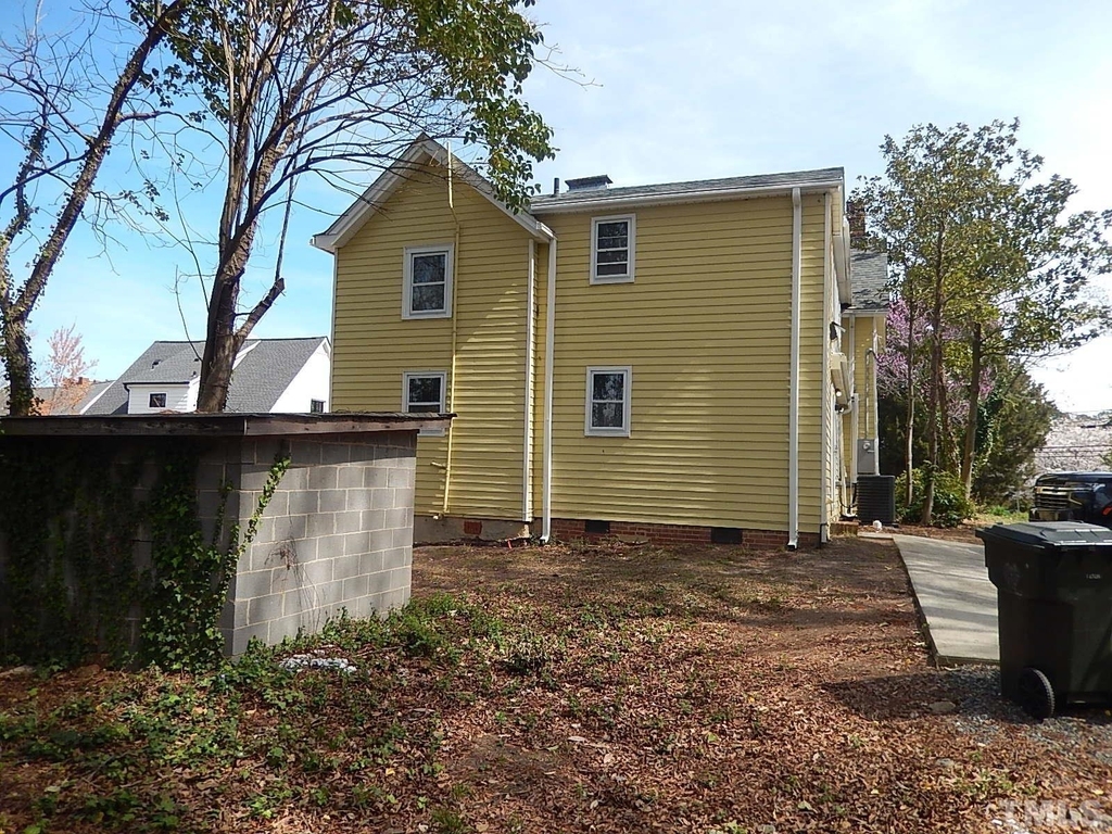 1015 Oberlin Road - Photo 20