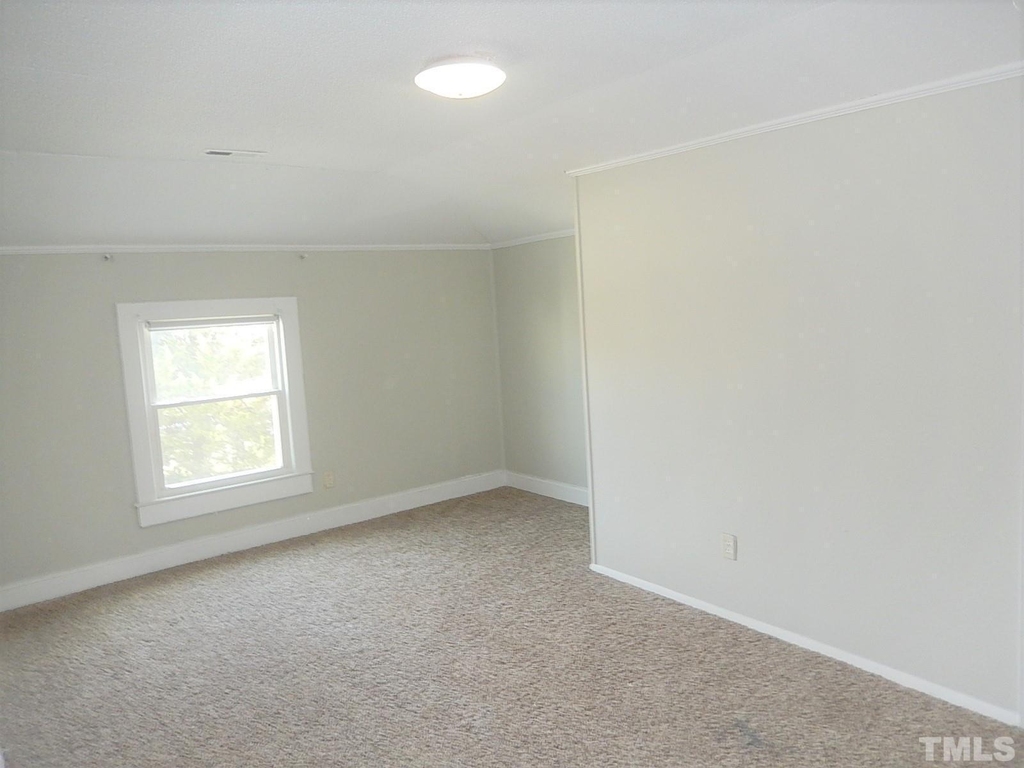 1015 Oberlin Road - Photo 12
