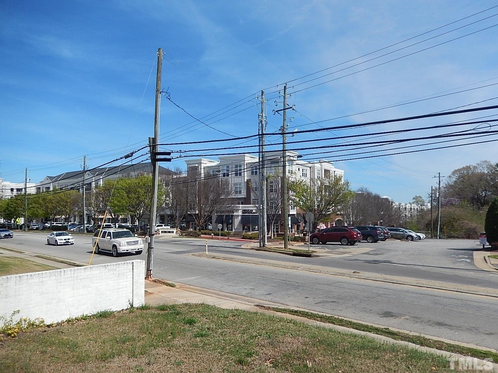 1015 Oberlin Road - Photo 25