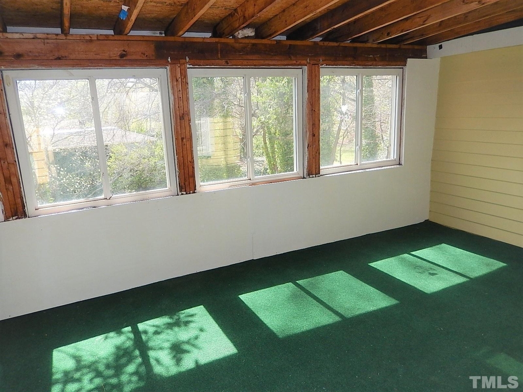 1015 Oberlin Road - Photo 18