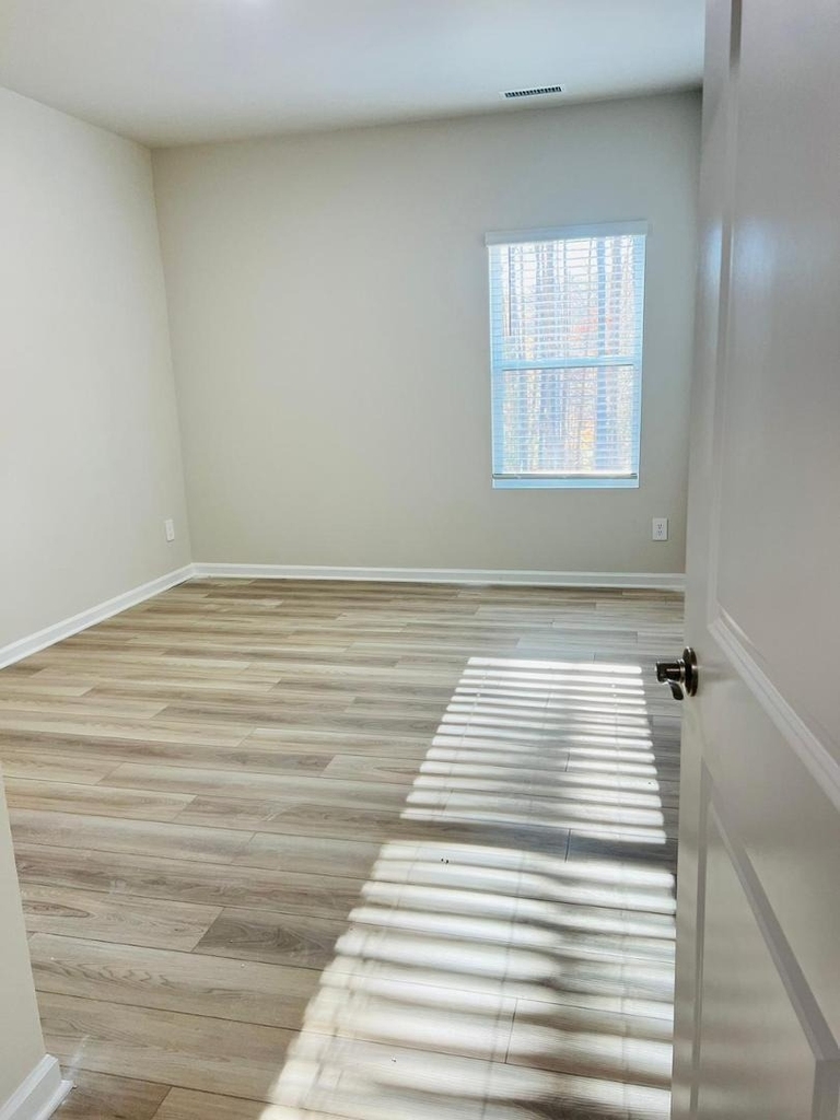 745 Riguard Way - Photo 11