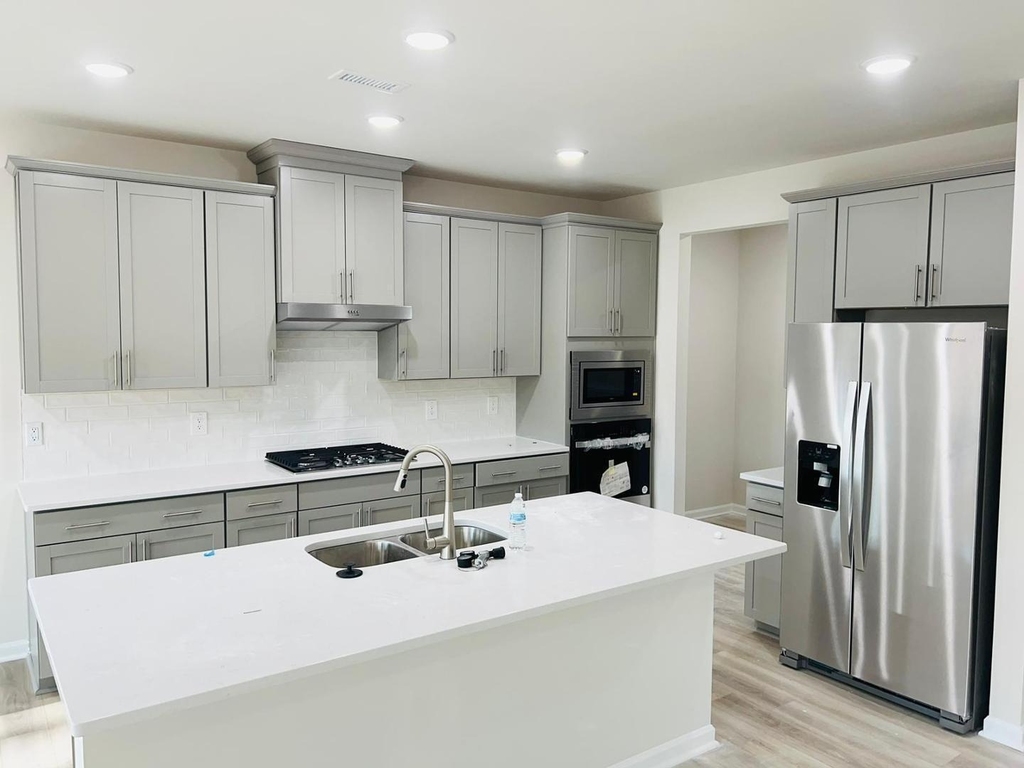 745 Riguard Way - Photo 6