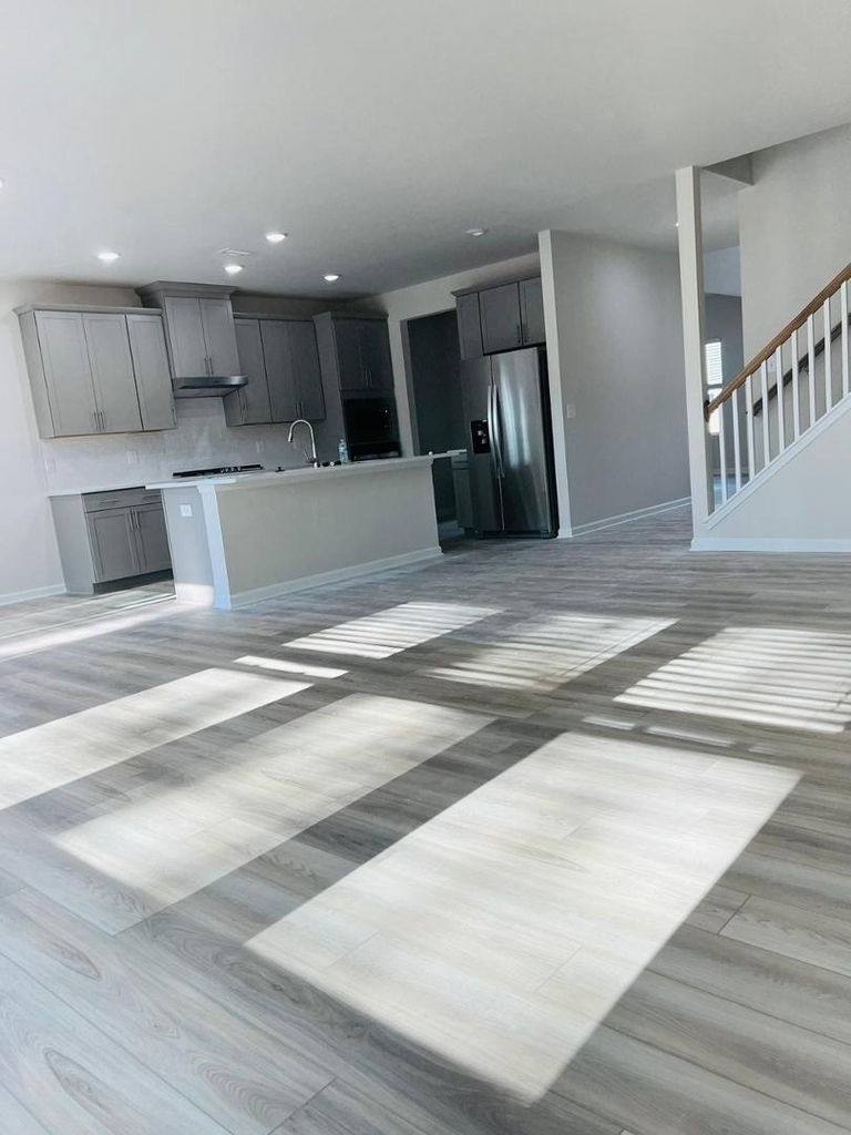 745 Riguard Way - Photo 3
