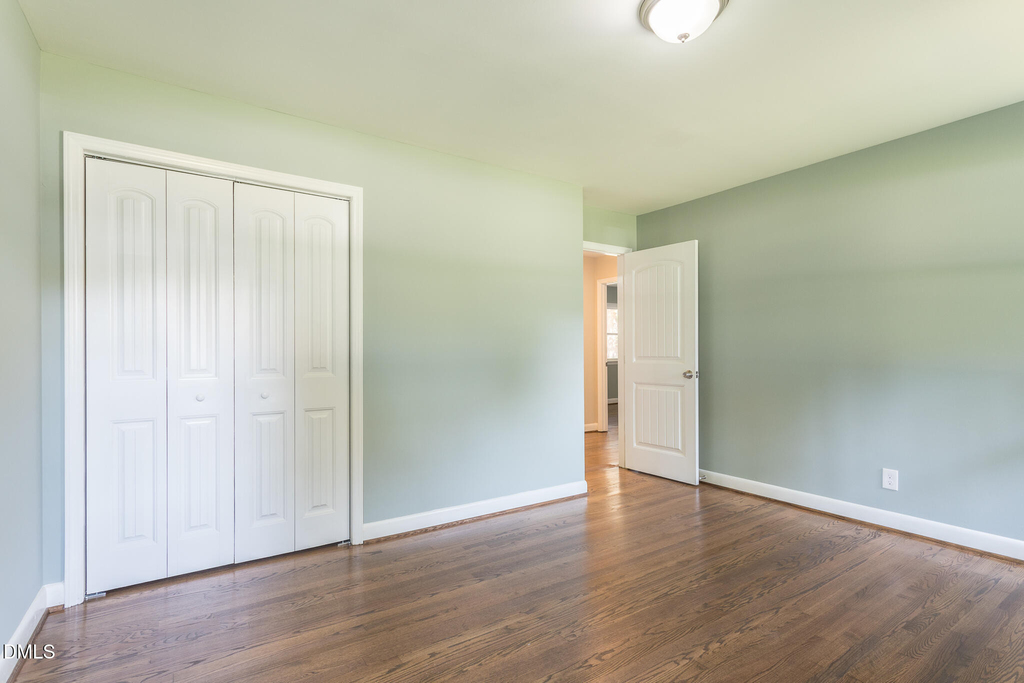 204 W Johnson Street - Photo 10