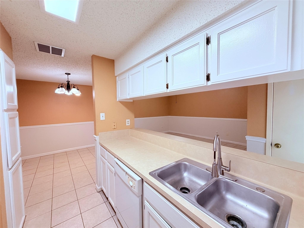 6503 Columbia Oaks Ct - Photo 12