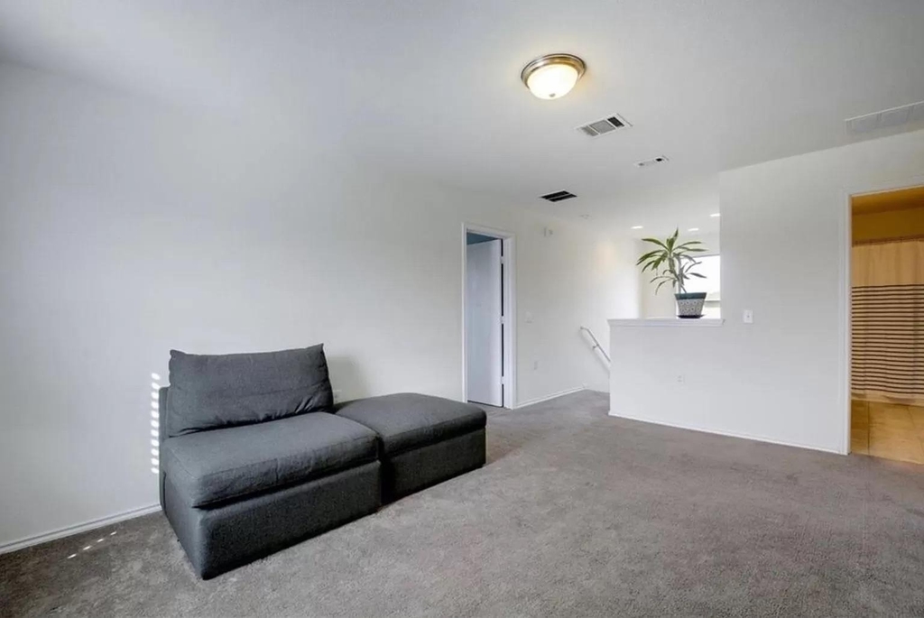9016 Ridgewell Rd - Photo 15