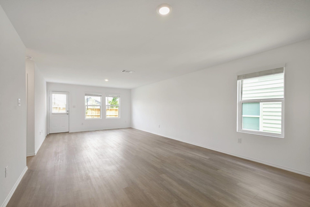 6515 Arid Way - Photo 8