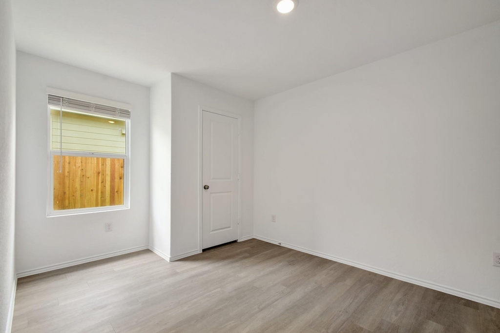 6515 Arid Way - Photo 21