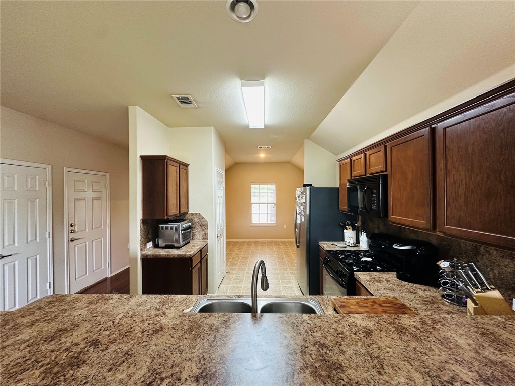 7521 Cedar Edge Dr - Photo 5