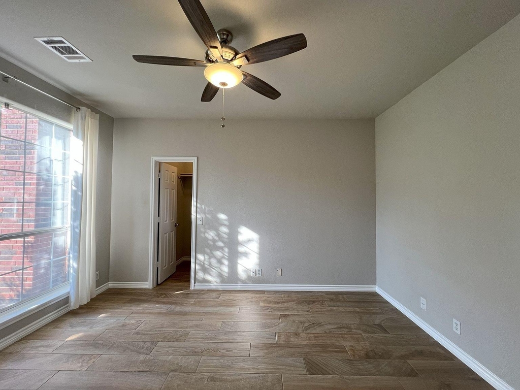 1112 Vanderbilt Cir - Photo 17