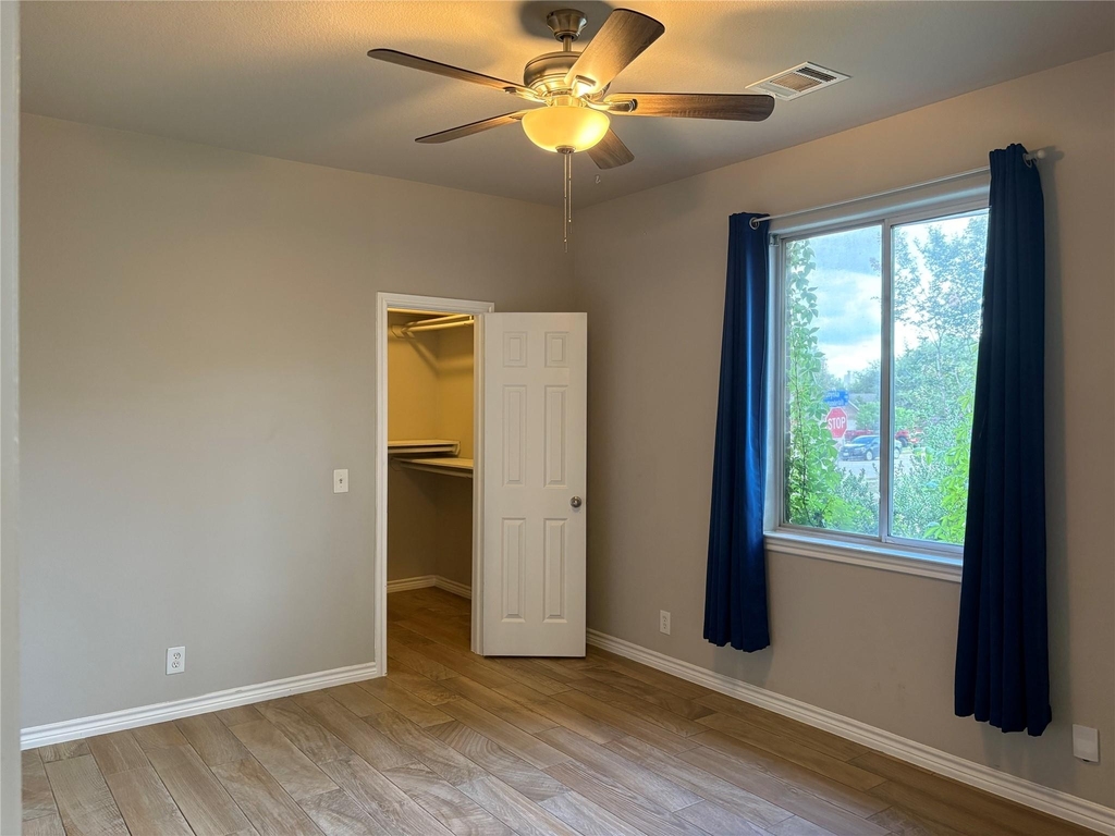 1112 Vanderbilt Cir - Photo 32