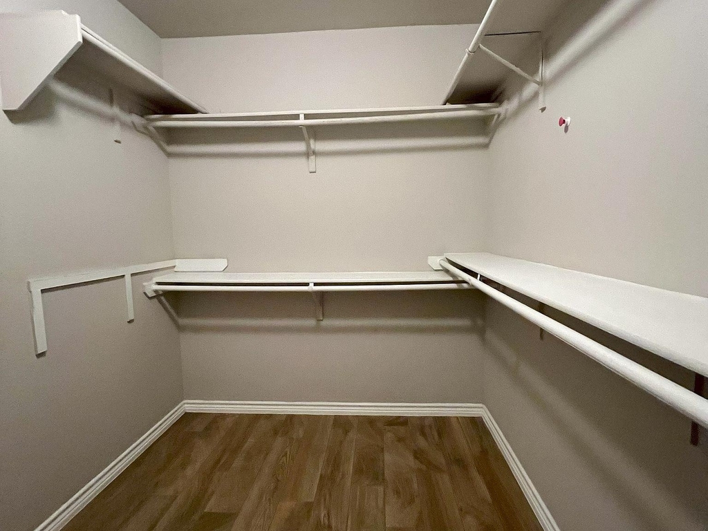 1112 Vanderbilt Cir - Photo 11