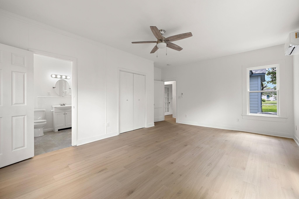 1301 Sloan St - Photo 16