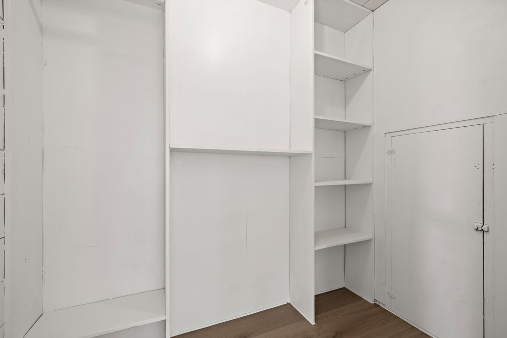 1301 Sloan St - Photo 22