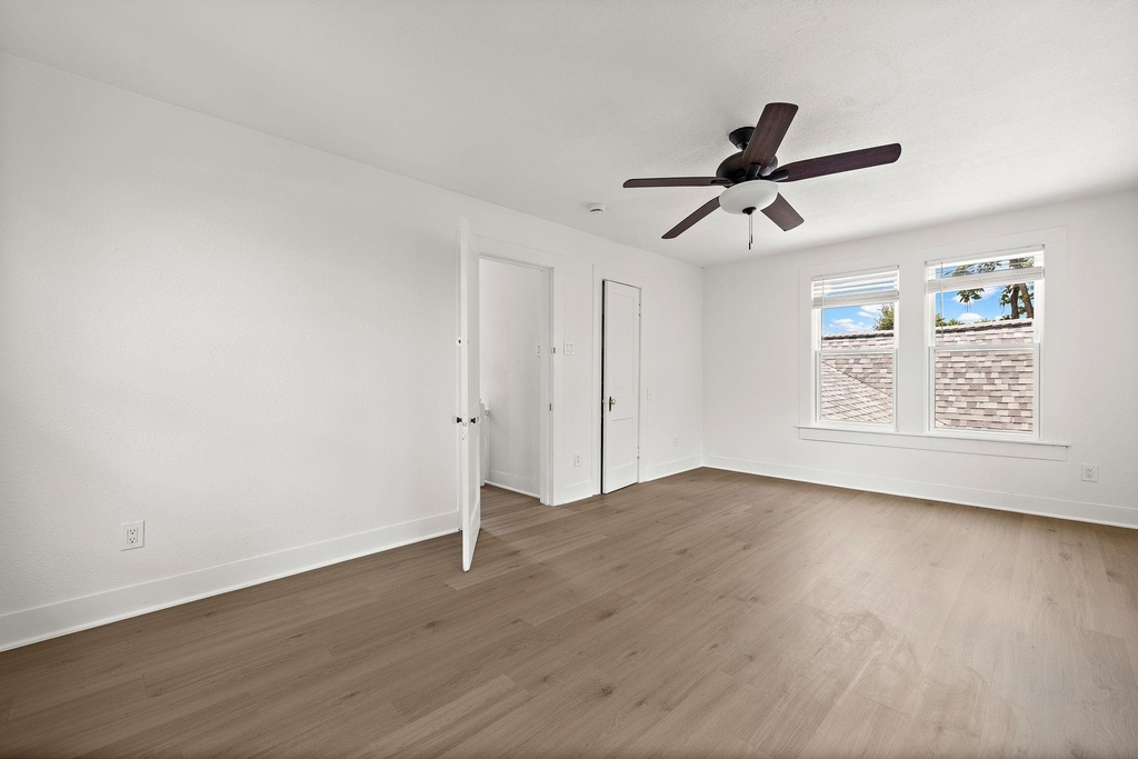 1301 Sloan St - Photo 20