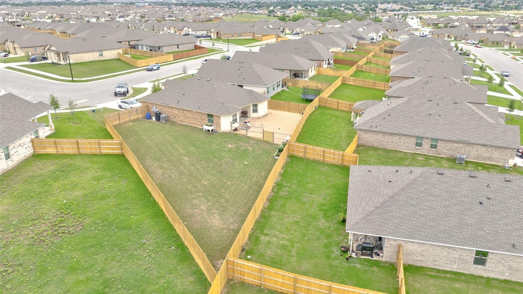1317 Cesarina St - Photo 32