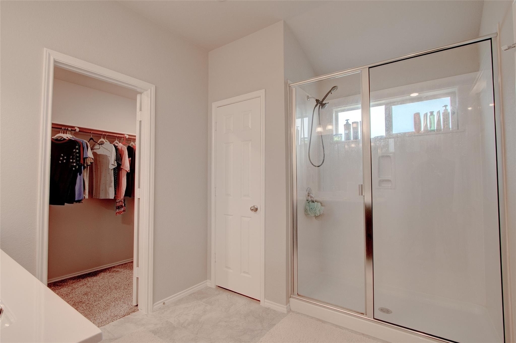 1317 Cesarina St - Photo 14
