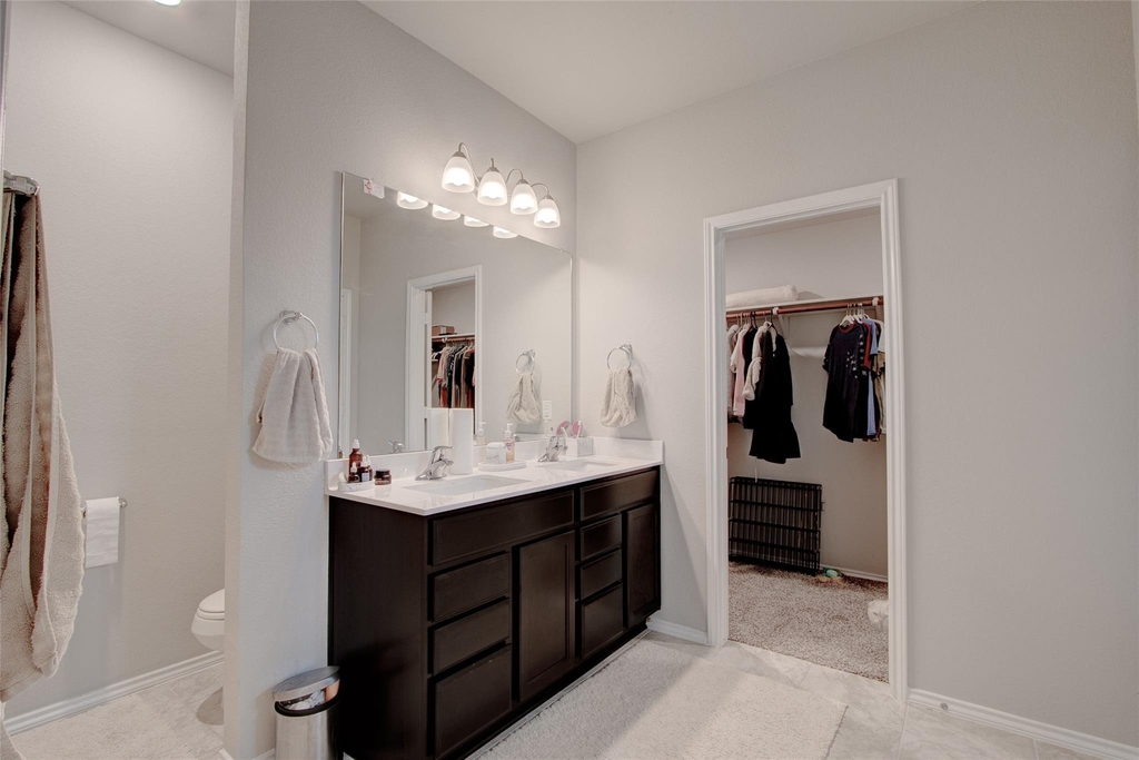1317 Cesarina St - Photo 16