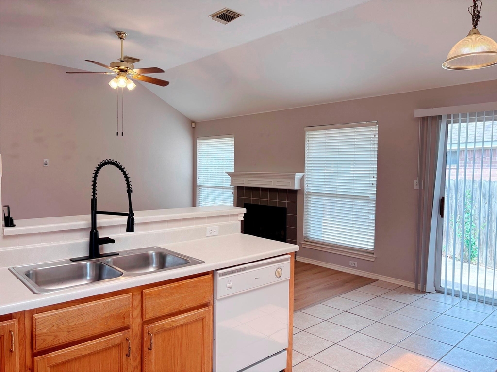 14901 Sand Dollar Ct - Photo 9