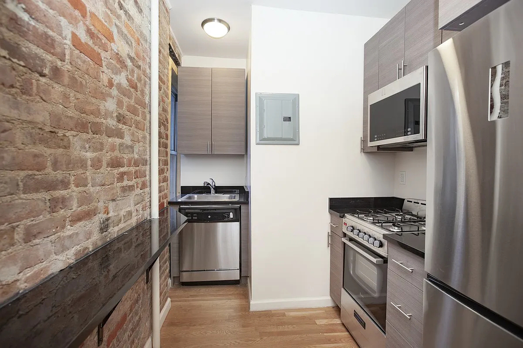 174-176 Spring Street, Unit 14 - Photo 0