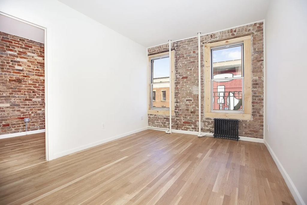 174-176 Spring Street, Unit 14 - Photo 2