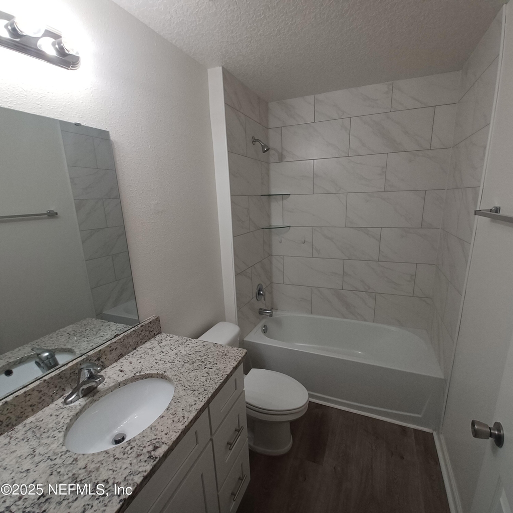 908 W 9th Street - Photo 14