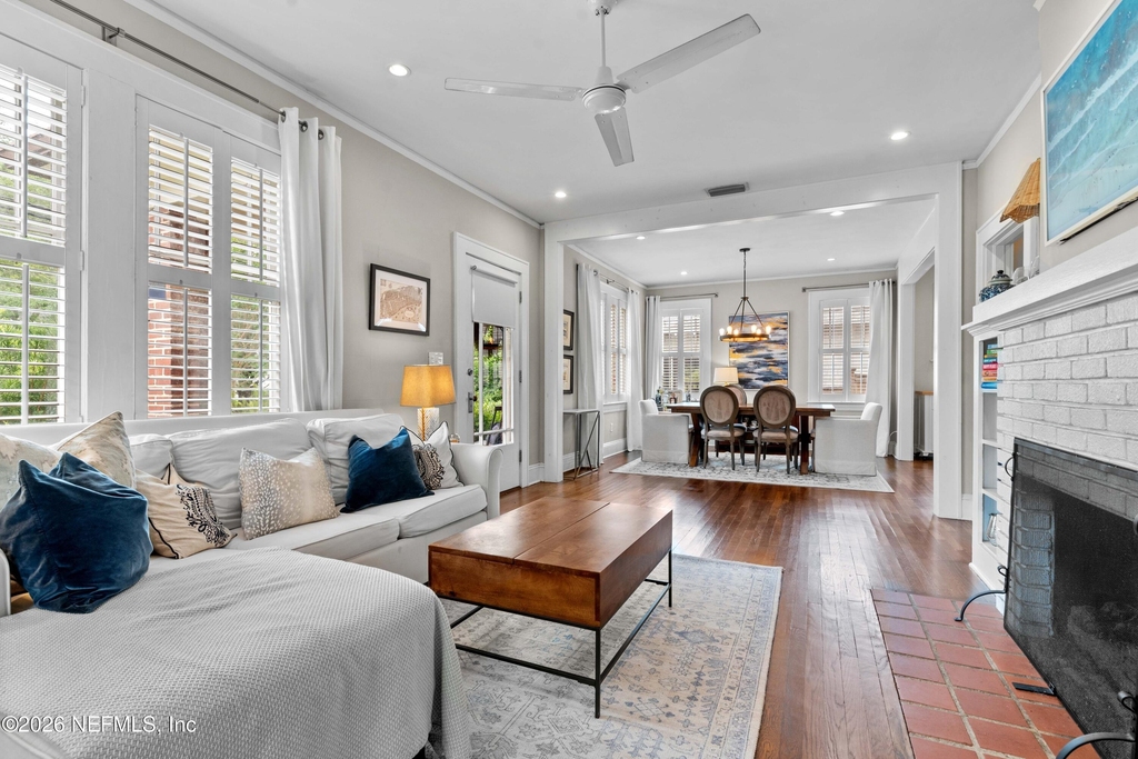 1347 Belvedere Avenue - Photo 7