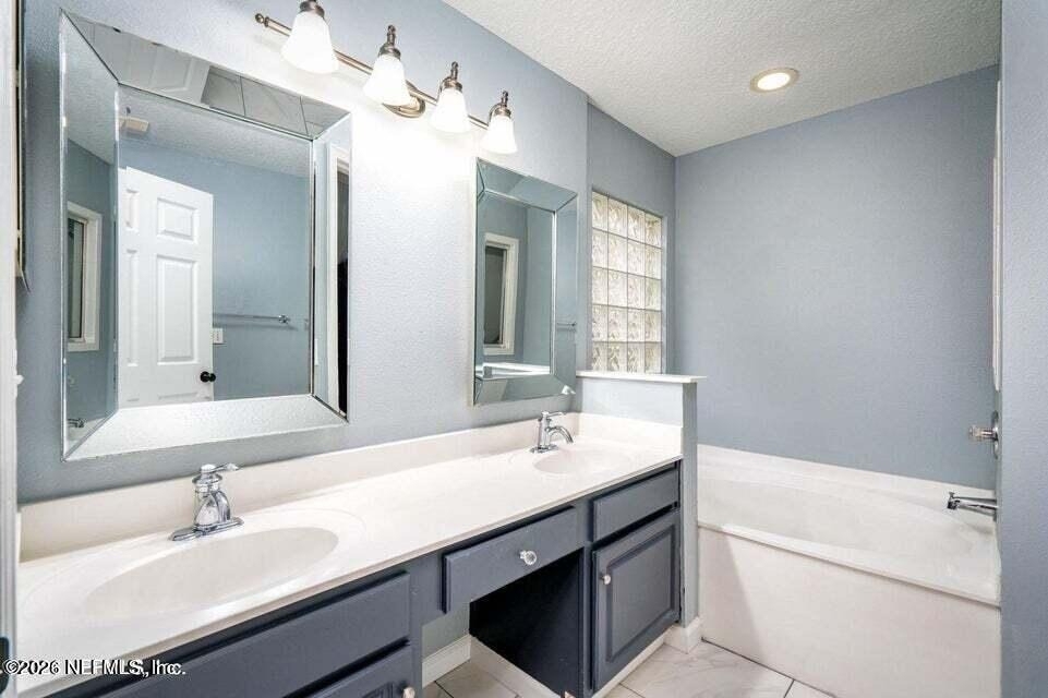 7820 Deerwood Point Court - Photo 19