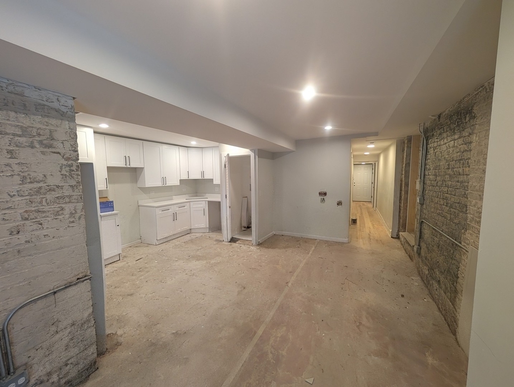 616 W Patterson Avenue - Photo 2