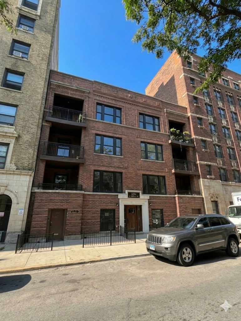 616 W Patterson Avenue - Photo 0