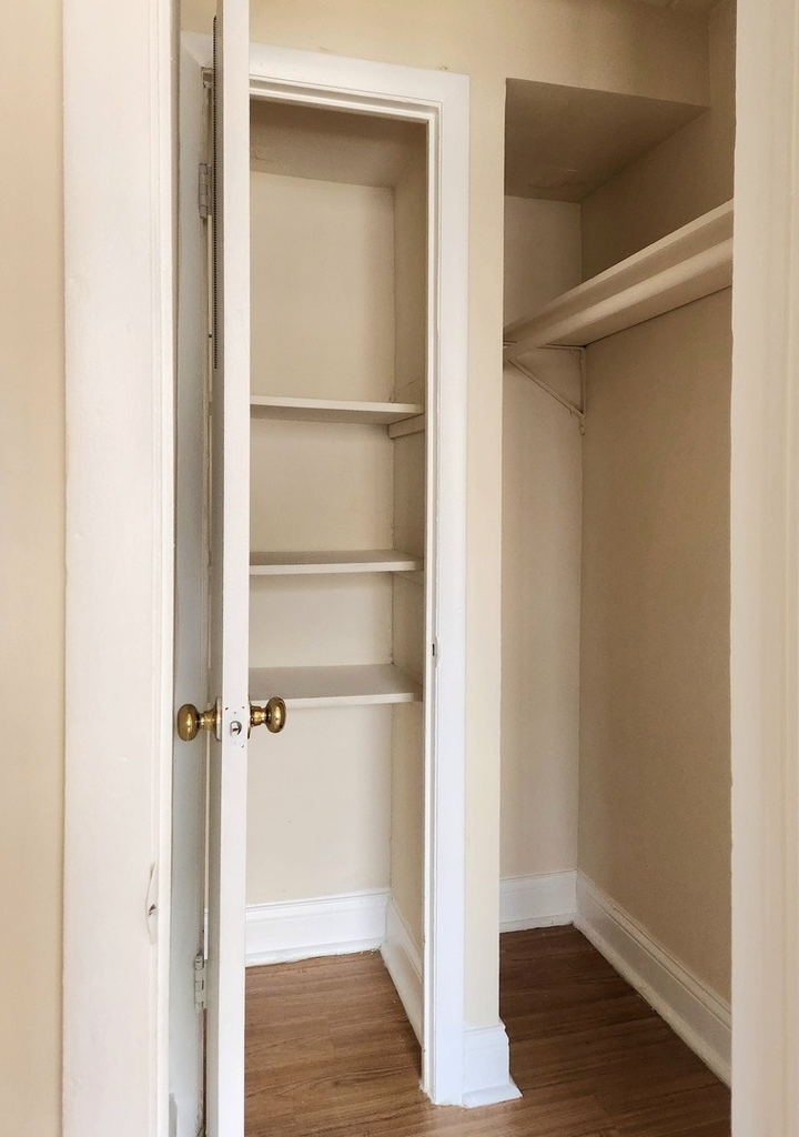 5741 W 35th Street - Photo 8