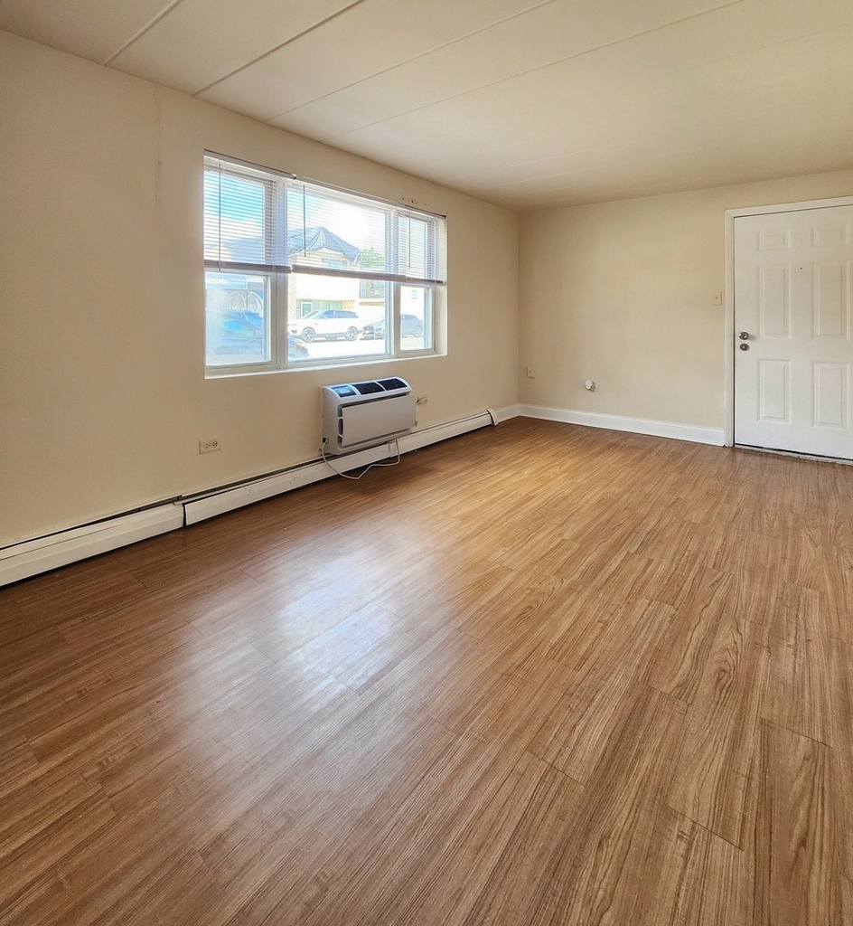 5741 W 35th Street - Photo 1