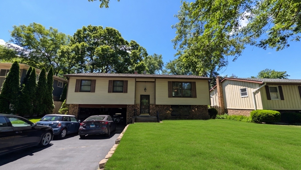 11 Marquette Place - Photo 0