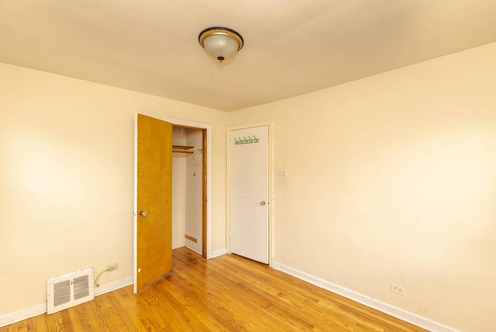 4236 W Nelson Street - Photo 5