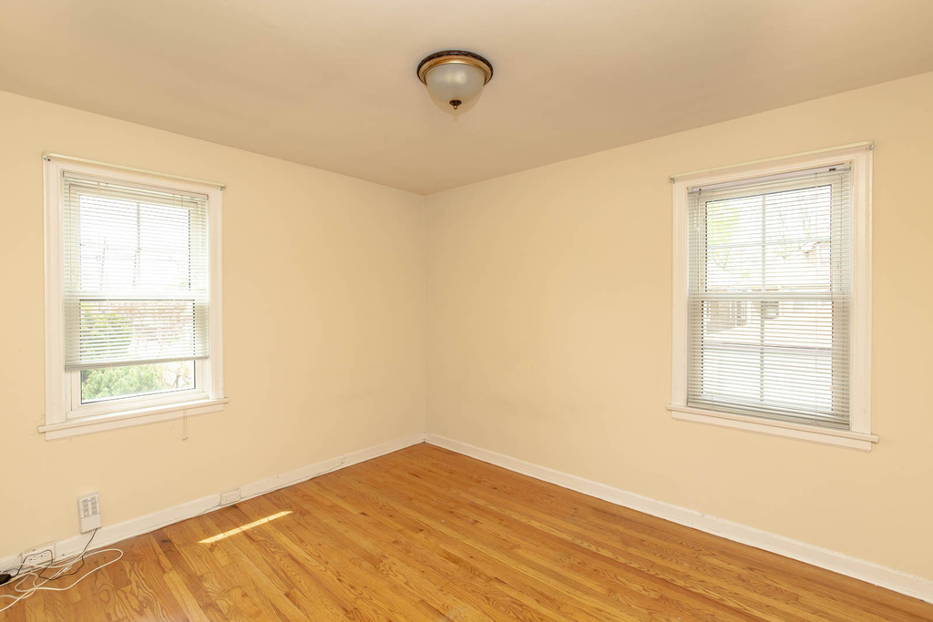 4236 W Nelson Street - Photo 4