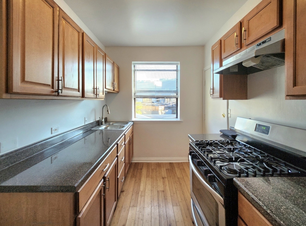 3217 W Diversey Avenue - Photo 3