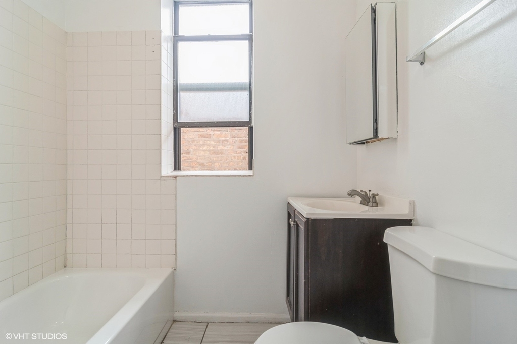 3217 W Diversey Avenue - Photo 6