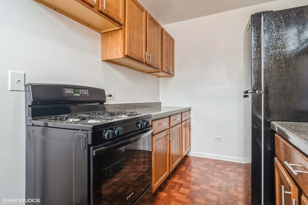 3217 W Diversey Avenue - Photo 3