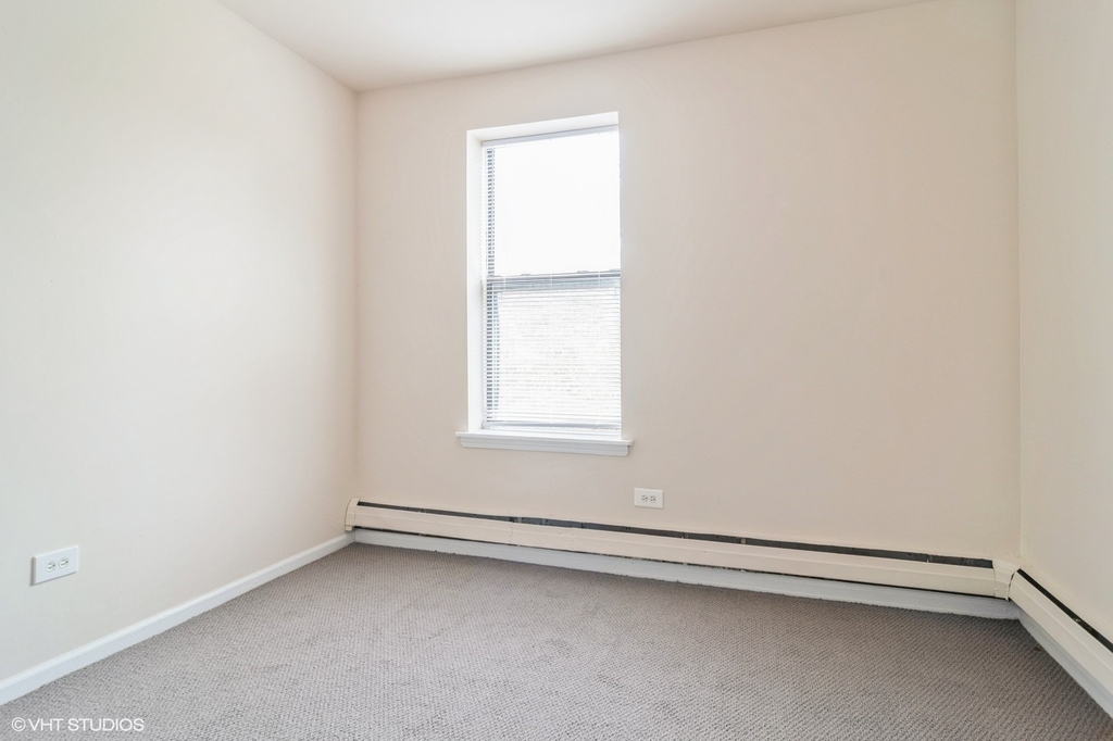 3217 W Diversey Avenue - Photo 4