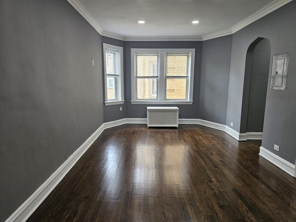 6545 N Francisco Avenue - Photo 3