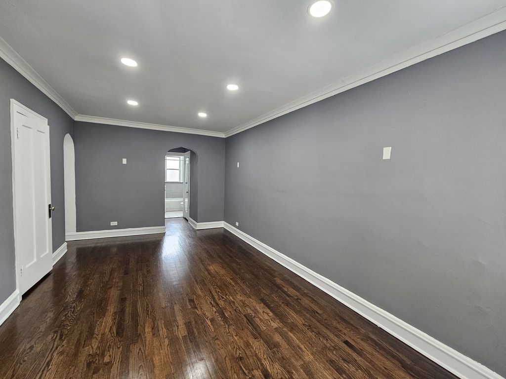 6545 N Francisco Avenue - Photo 4