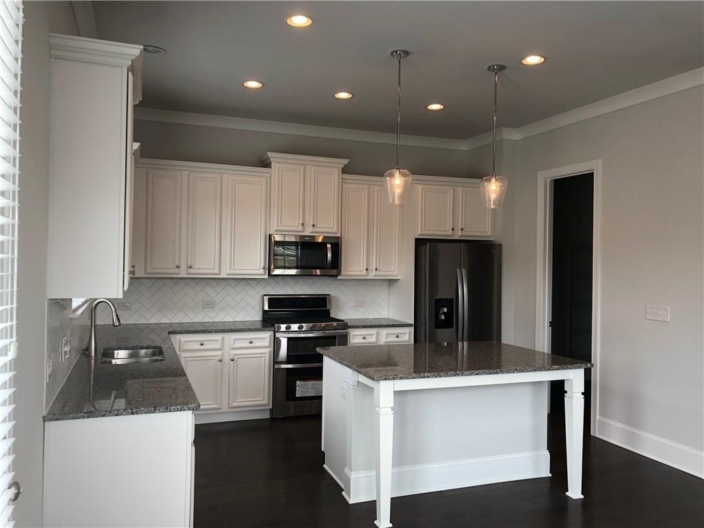 4250 Spruce Pine Alley - Photo 1