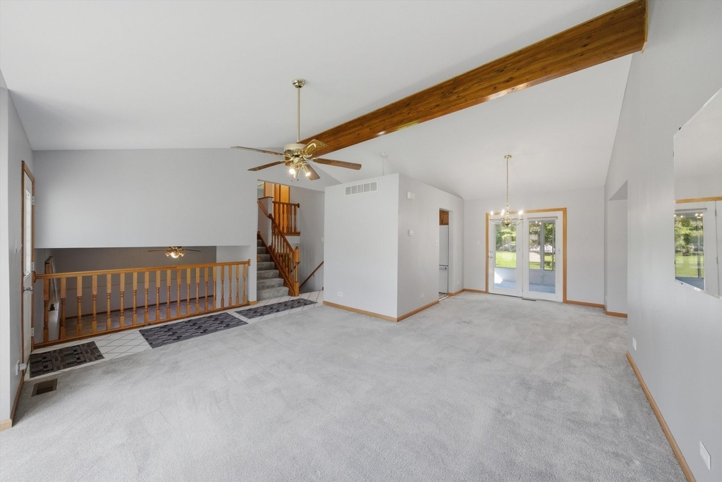 752 Rosanne Street - Photo 11