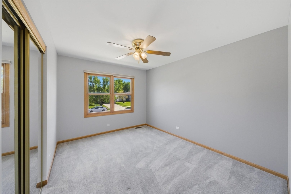 752 Rosanne Street - Photo 22