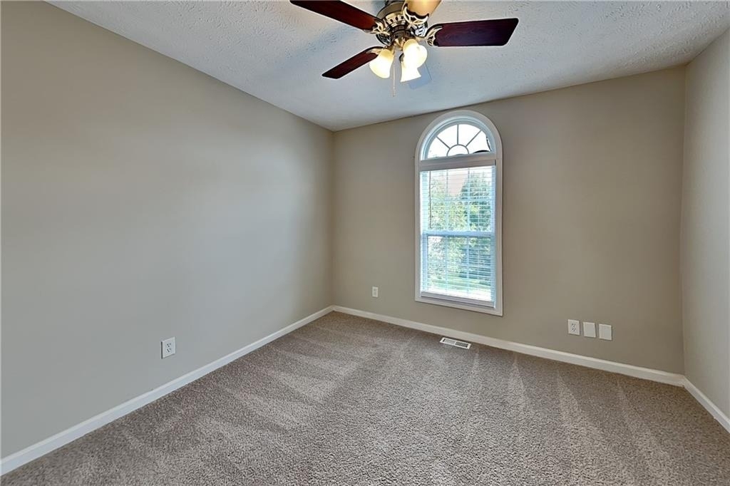 37 Christopher Drive - Photo 10