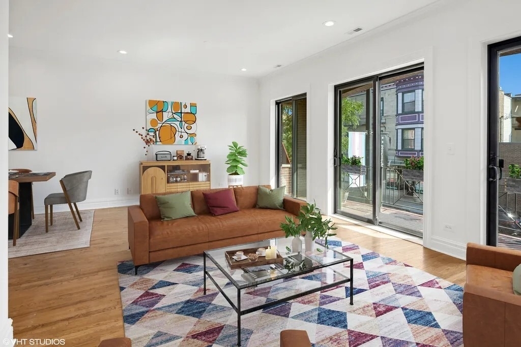 3316 N Halsted Street - Photo 1