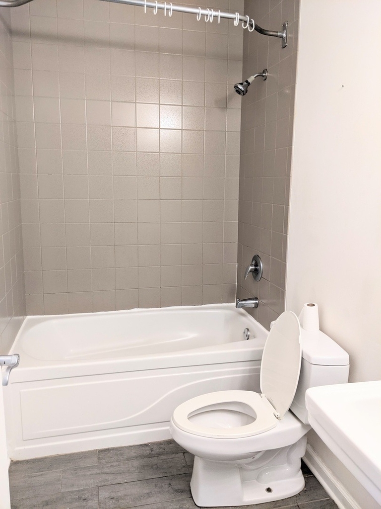 807 W 14th Place - Photo 9