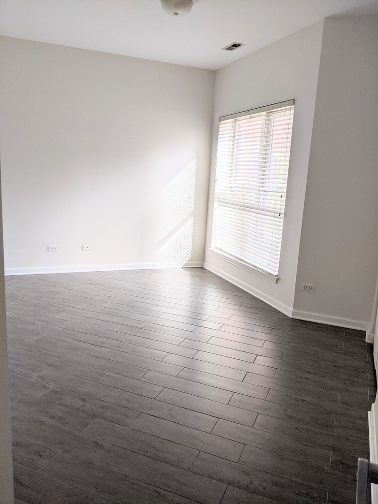 807 W 14th Place - Photo 8